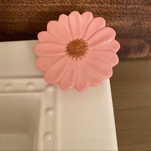 Nora Fleming “ Flower Power“ mini